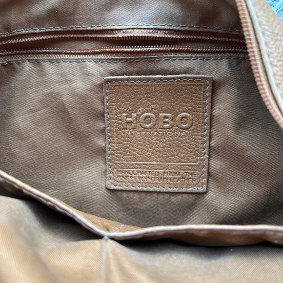 Hobo Bag Crossbody   Leather Caramel Purse Handbag. - Picture 5 of 7